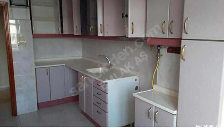KOCAELİ MEVLANA MAH 4 KAT BİNA SATILIK
